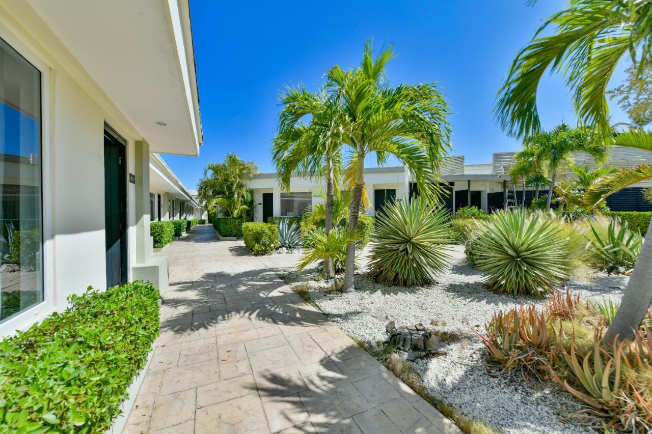 Talk Of The Town Beach Hotel & Beach Club By Gh Hoteles Oranjestad Exteriör bild