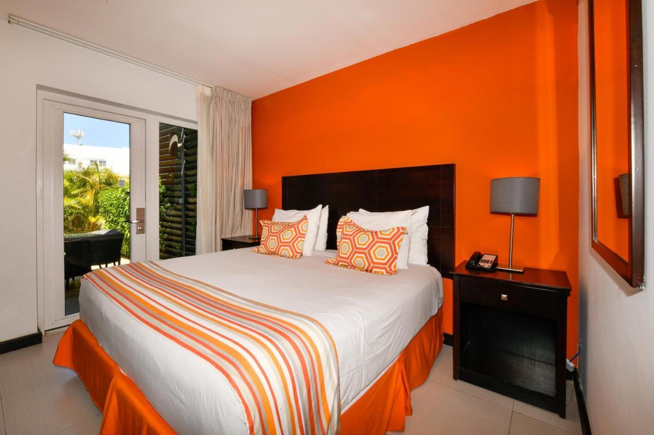 Talk Of The Town Beach Hotel & Beach Club By Gh Hoteles Oranjestad Exteriör bild