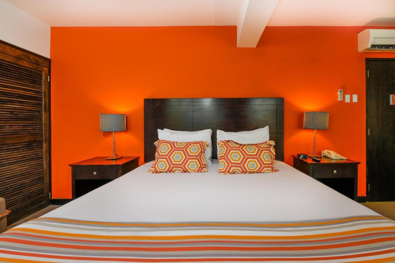Talk Of The Town Beach Hotel & Beach Club By Gh Hoteles Oranjestad Exteriör bild