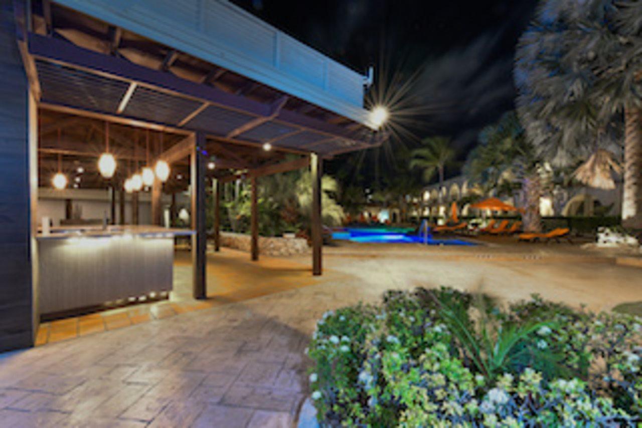 Talk Of The Town Beach Hotel & Beach Club By Gh Hoteles Oranjestad Exteriör bild