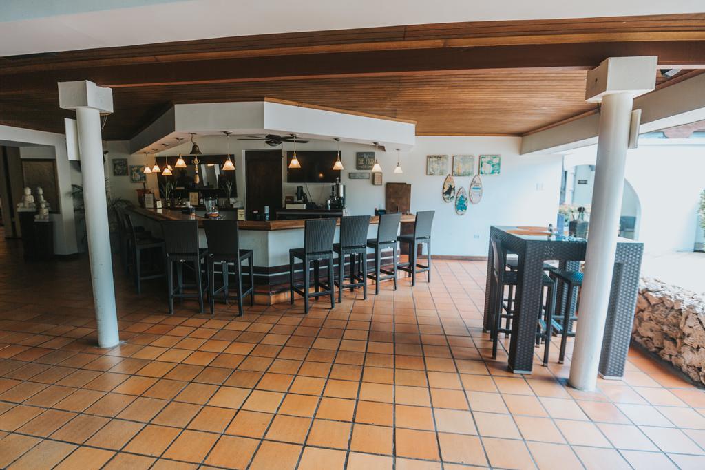 Talk Of The Town Beach Hotel & Beach Club By Gh Hoteles Oranjestad Exteriör bild